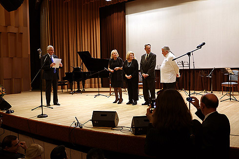 christelle-loury-ambassade-russie