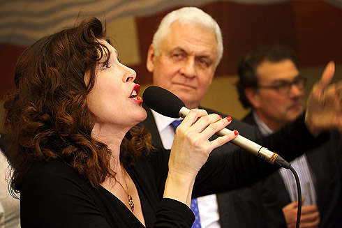 christelle-loury-ambassade-russie